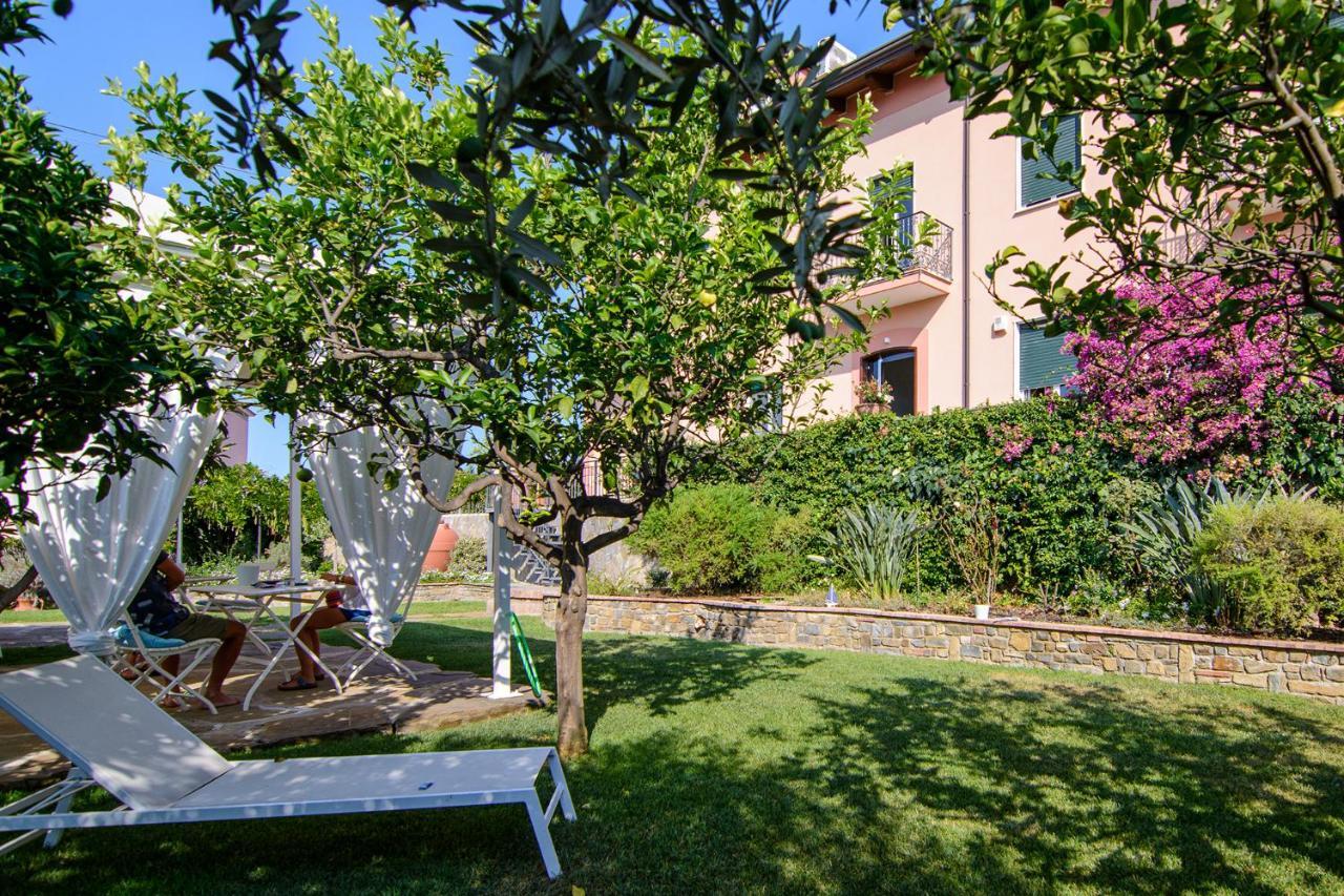 Casa Vittoria Villa Агрополи Екстериор снимка